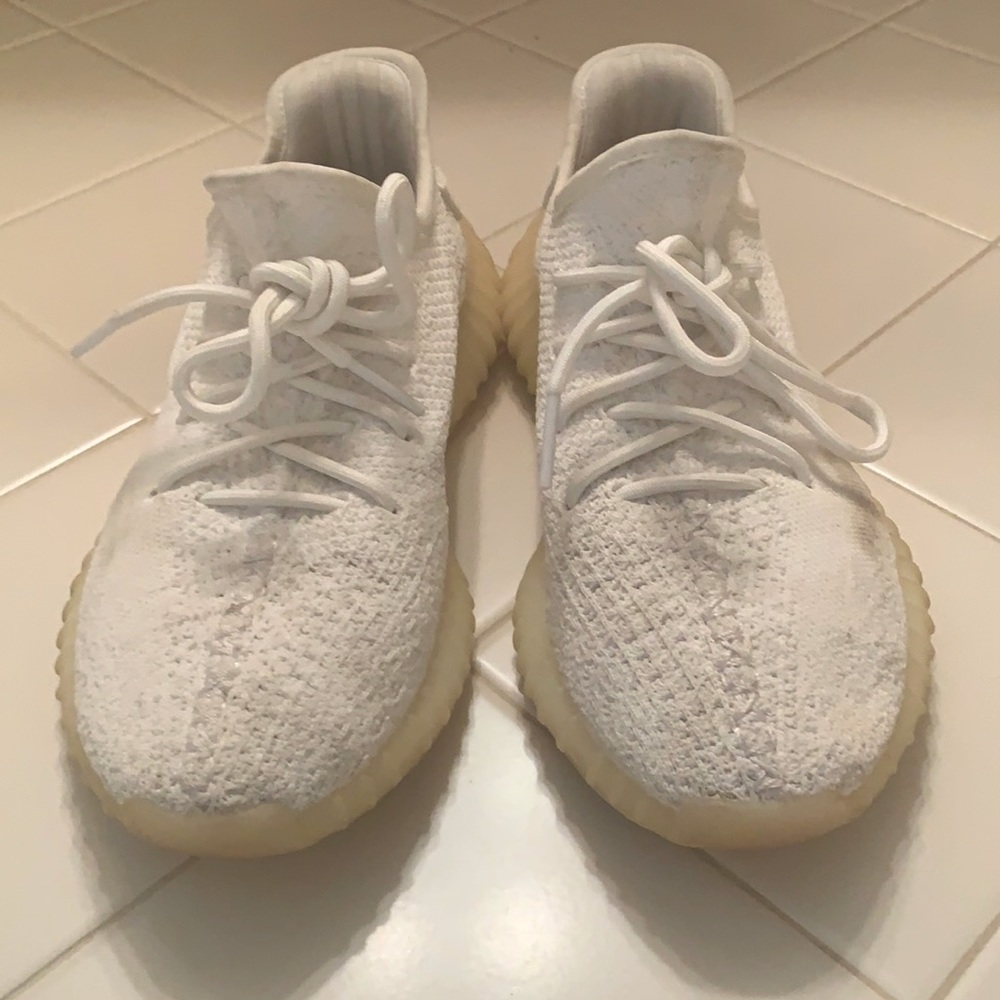 White Yeezys. Size 7.